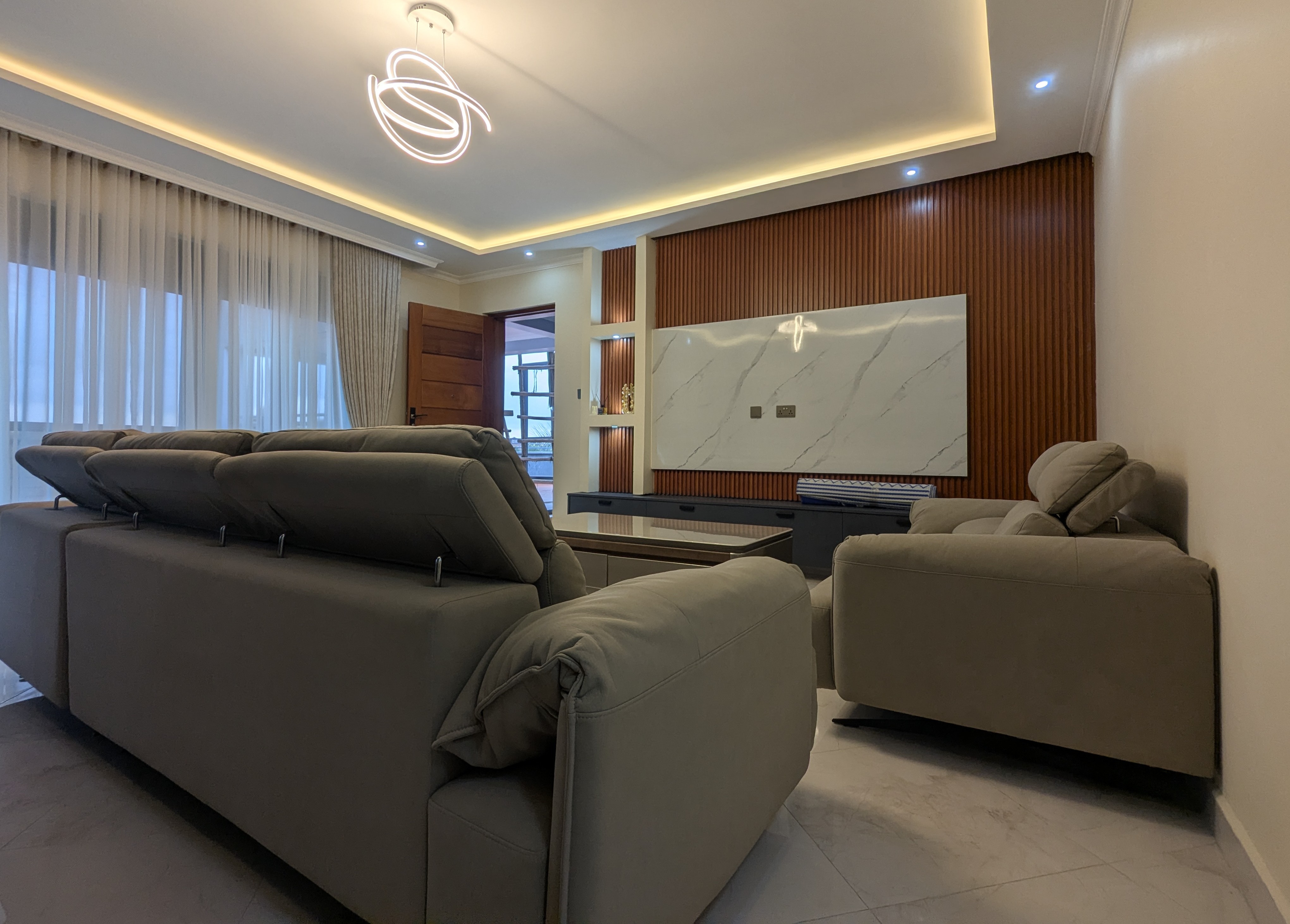 Premium 2 bedroom apartment with spacious living area